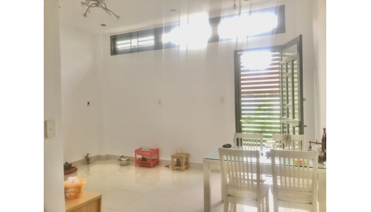 Bán nhà 3 Tầng, 91m2, 3 PN, Thiết kế đẹp, Tăng Nhơn Phú A, Q9, chỉ 6 tỷ 8, lh0915128329